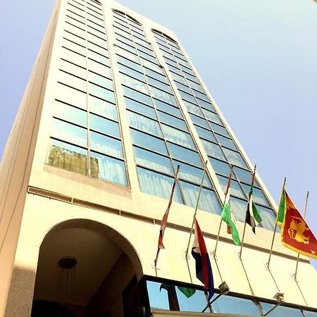 Everest International Hotel ドバイ エクステリア 写真